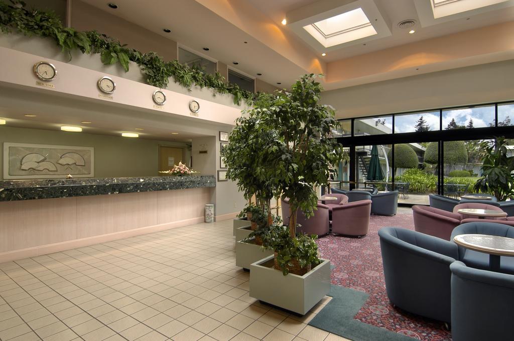 Ramada By Wyndham Sunnyvale/Silicon Valley Exterior photo